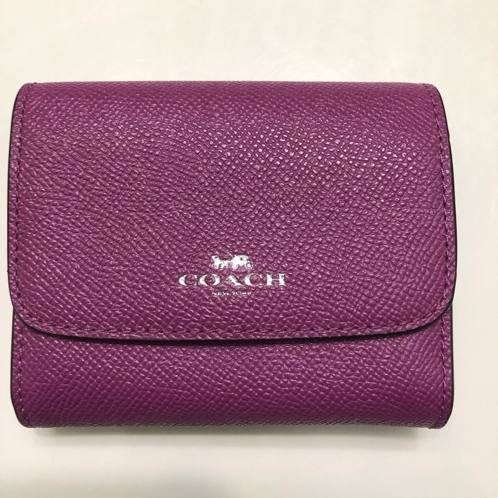 Leather Coach wallet! Used once!